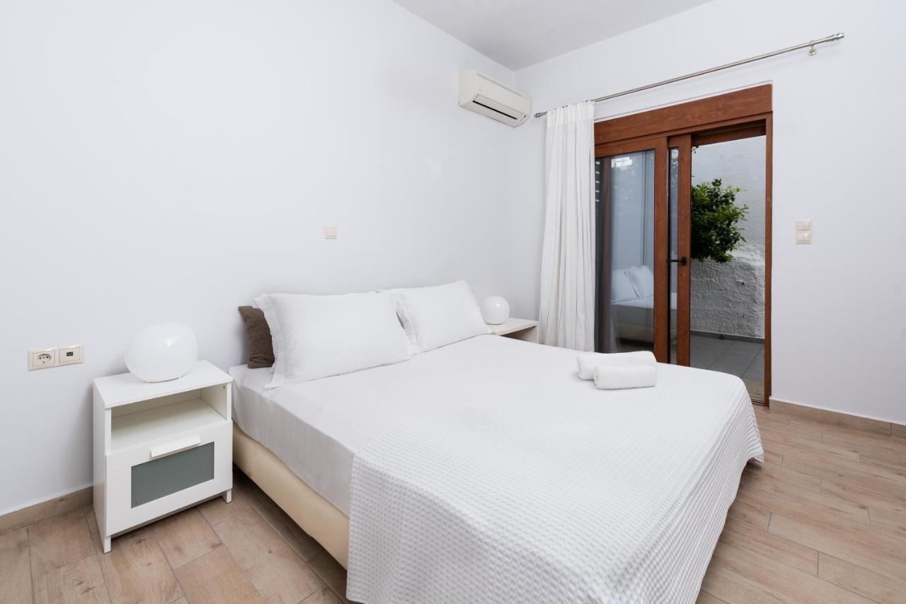 Ritas Modern In-City House Rhodes City Bagian luar foto