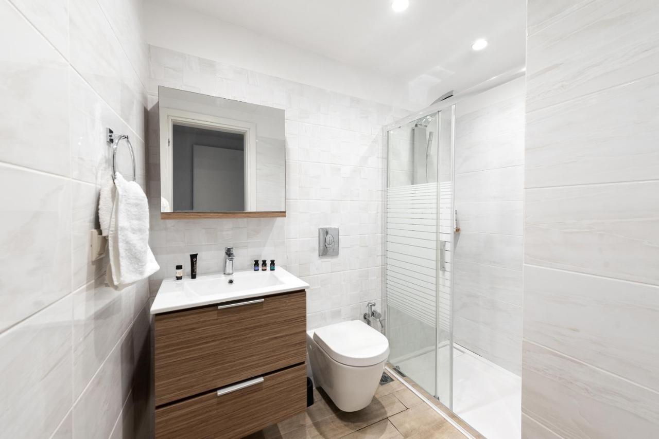 Ritas Modern In-City House Rhodes City Bagian luar foto